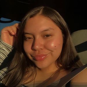 Meet your Posher, Fernanda